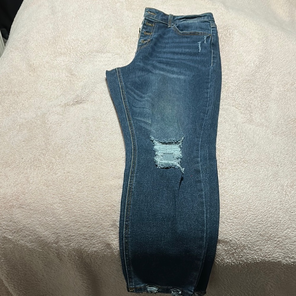 Women's Distressed Blue Jeans